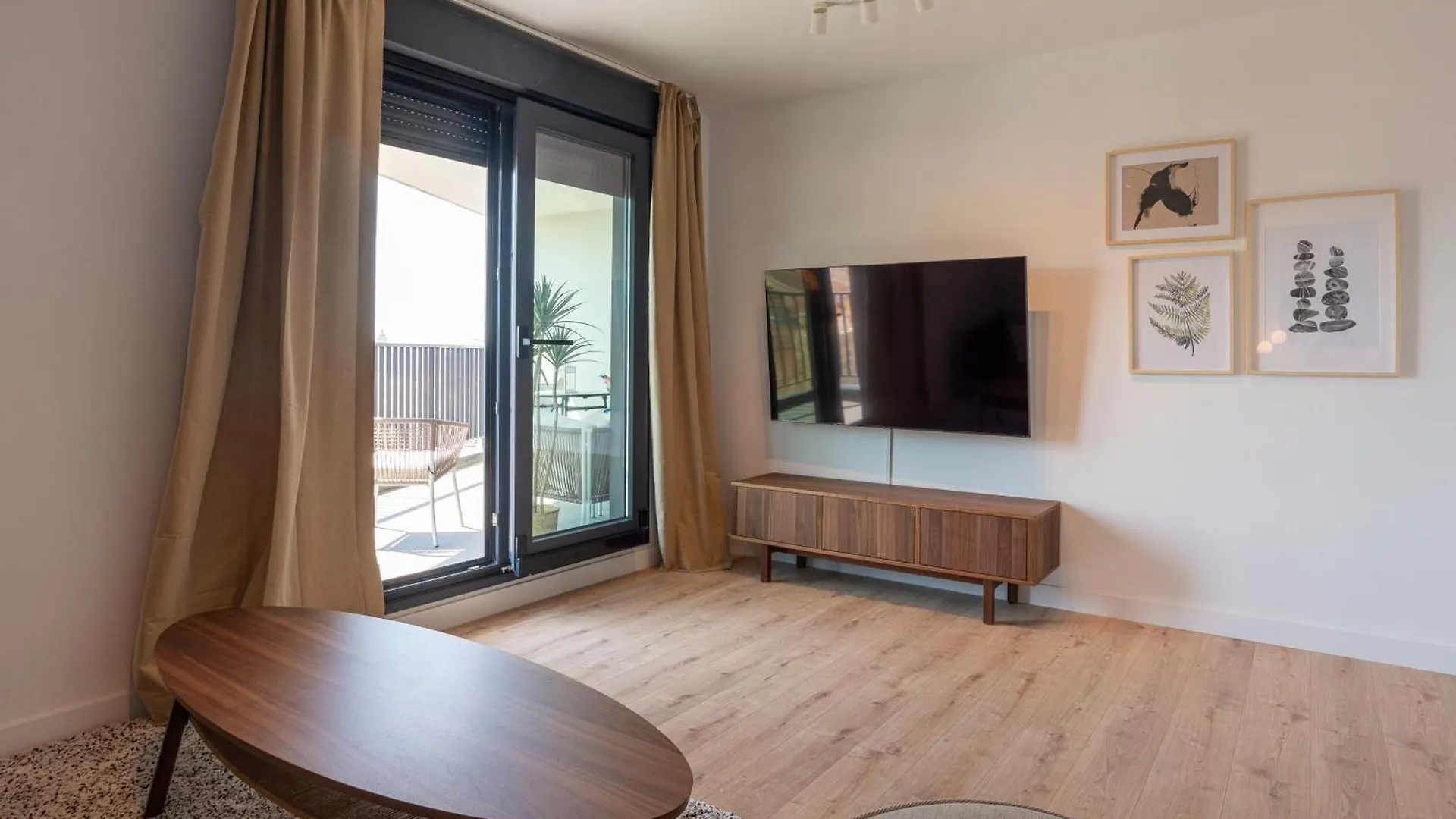 Skyline III Pool & Coworking By Ele Apartments Malaga