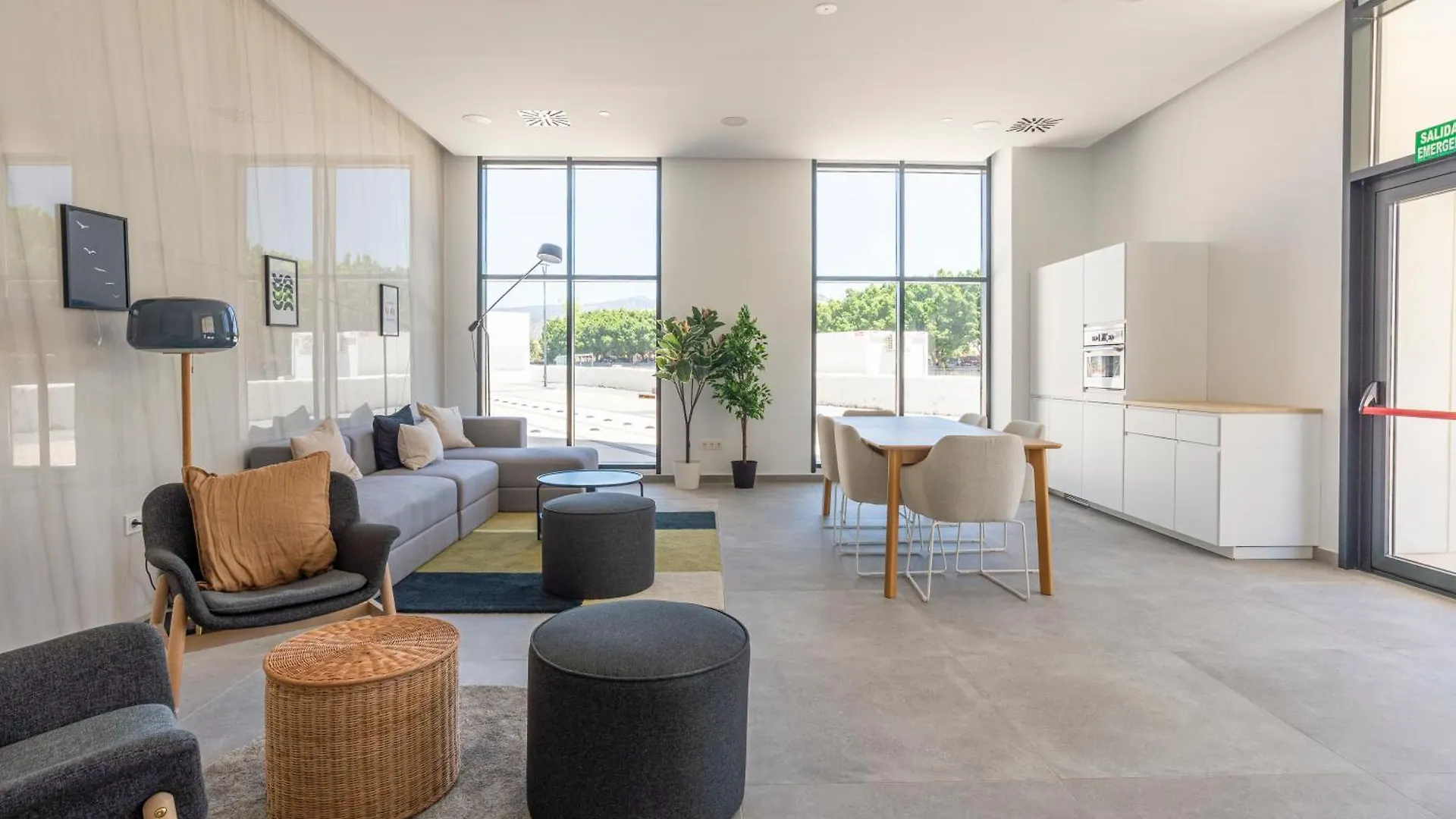 Skyline III Pool & Coworking By Ele Apartments Malaga