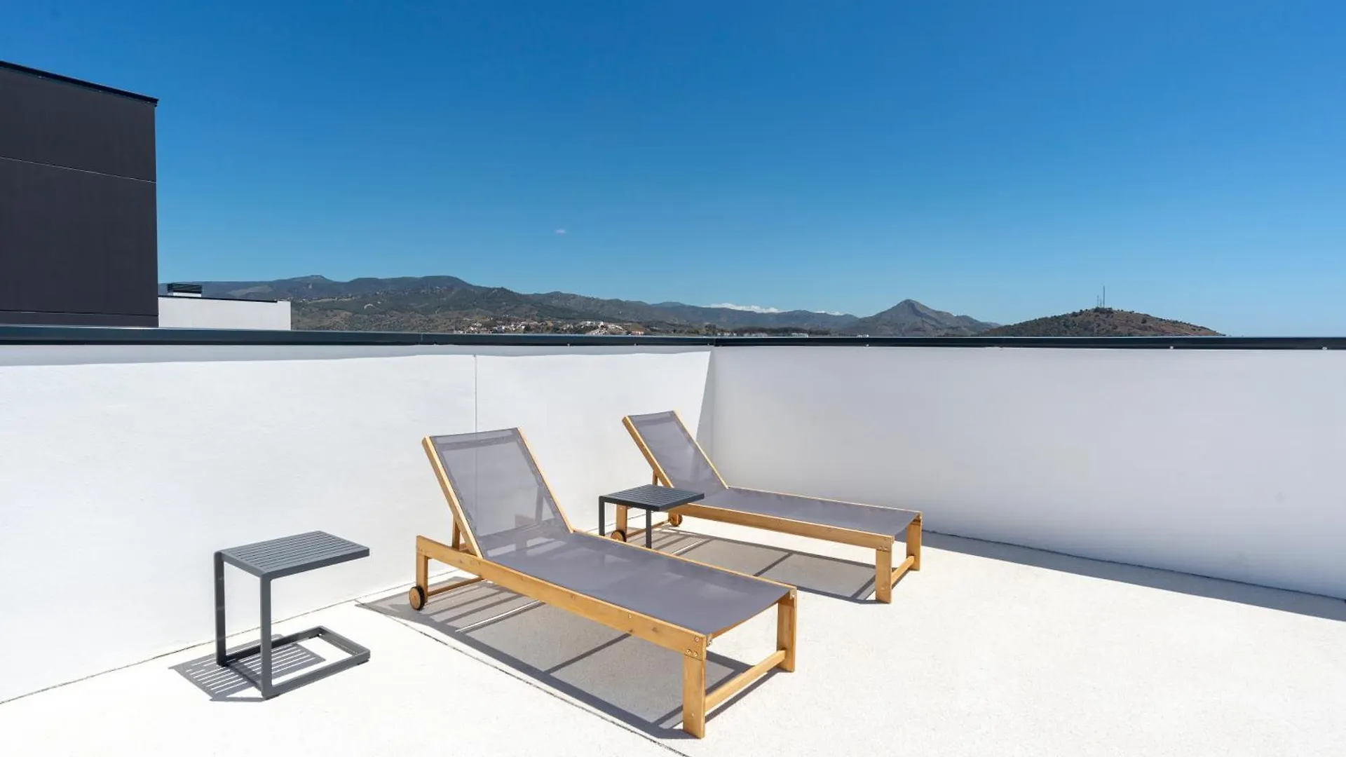 Skyline III Pool & Coworking By Ele Apartments Malaga